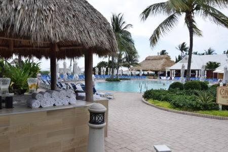 The Palms, Ocean View Studio Located At Ritz Carlton - Key Biscayne Μαϊάμι Εξωτερικό φωτογραφία
